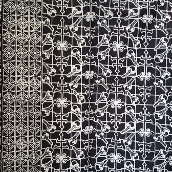 2410c Kain Batik
